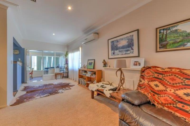 1 Hawthorne Avenue TAMWORTH 7