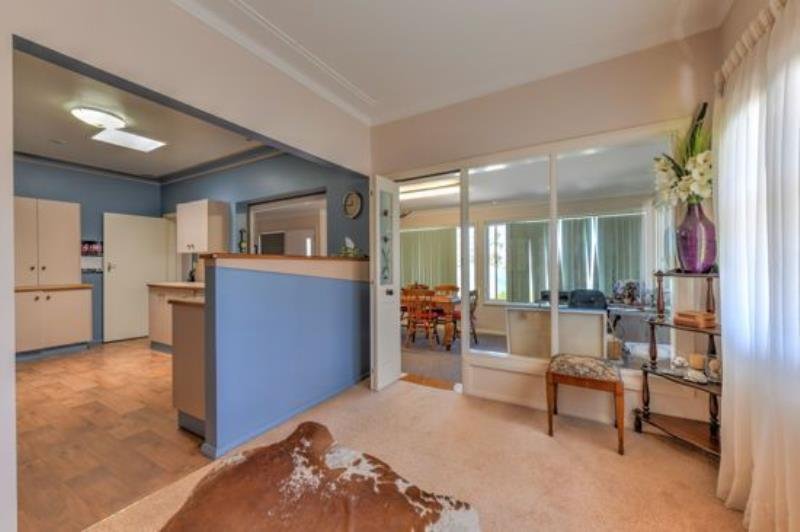 1 Hawthorne Avenue TAMWORTH 8
