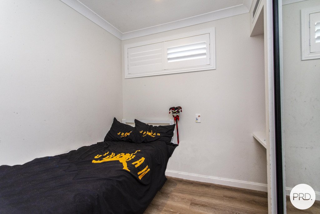 1 Hazel Cl  Cranebrook 9