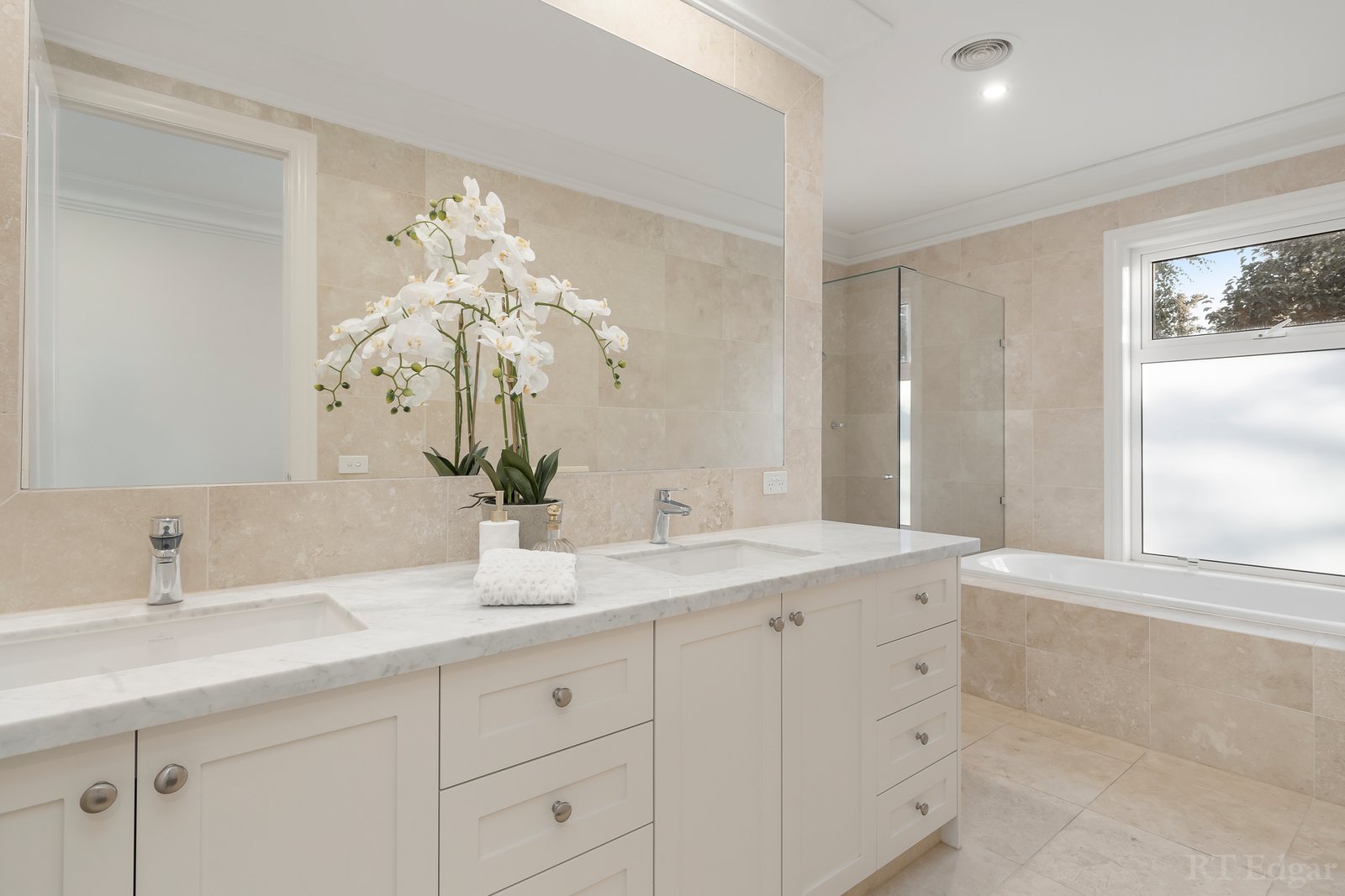 Real Estate and Property in 1 Heather Street, Balwyn North, VIC