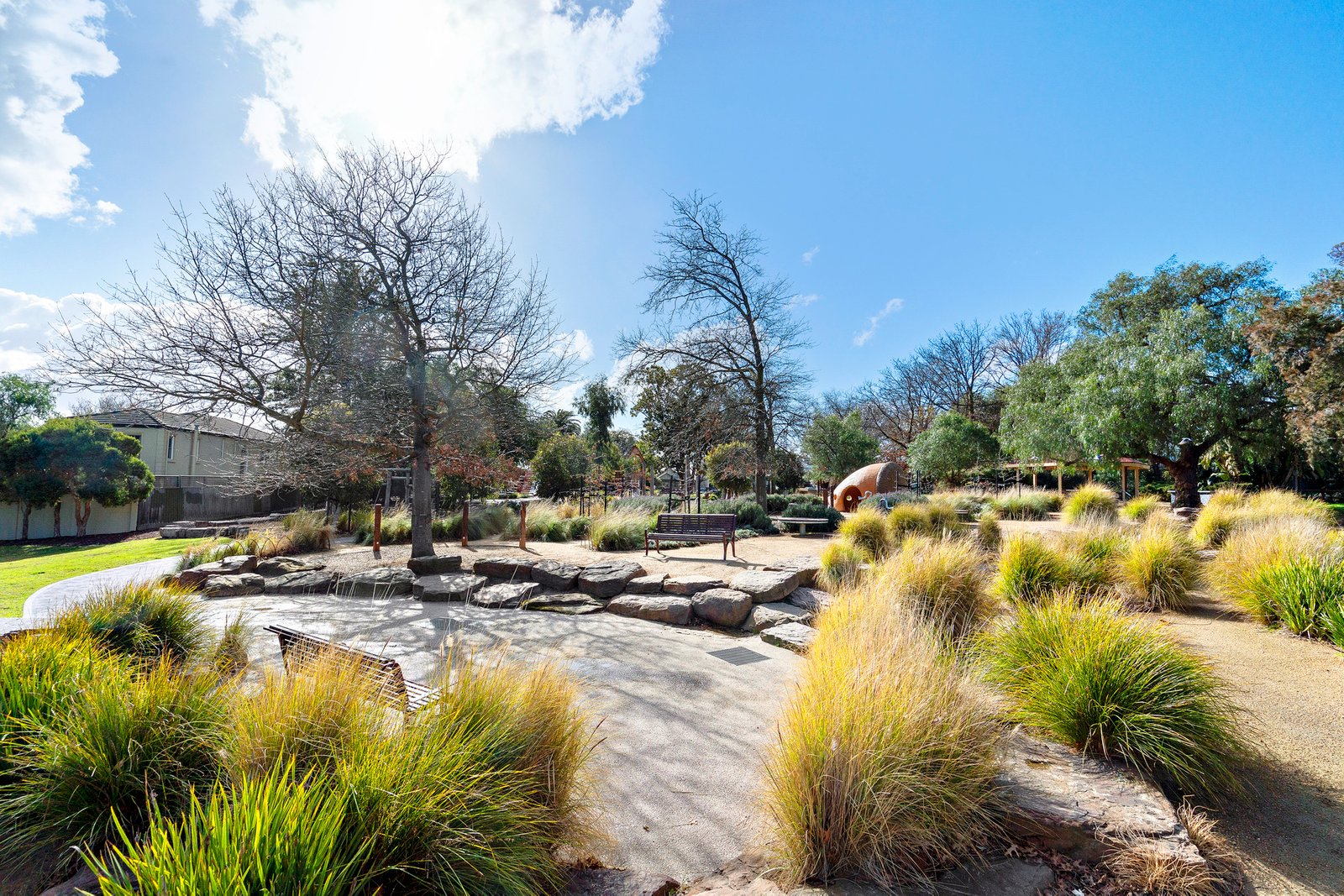 Real Estate and Property in 1 Hendra Court, Elsternwick, VIC