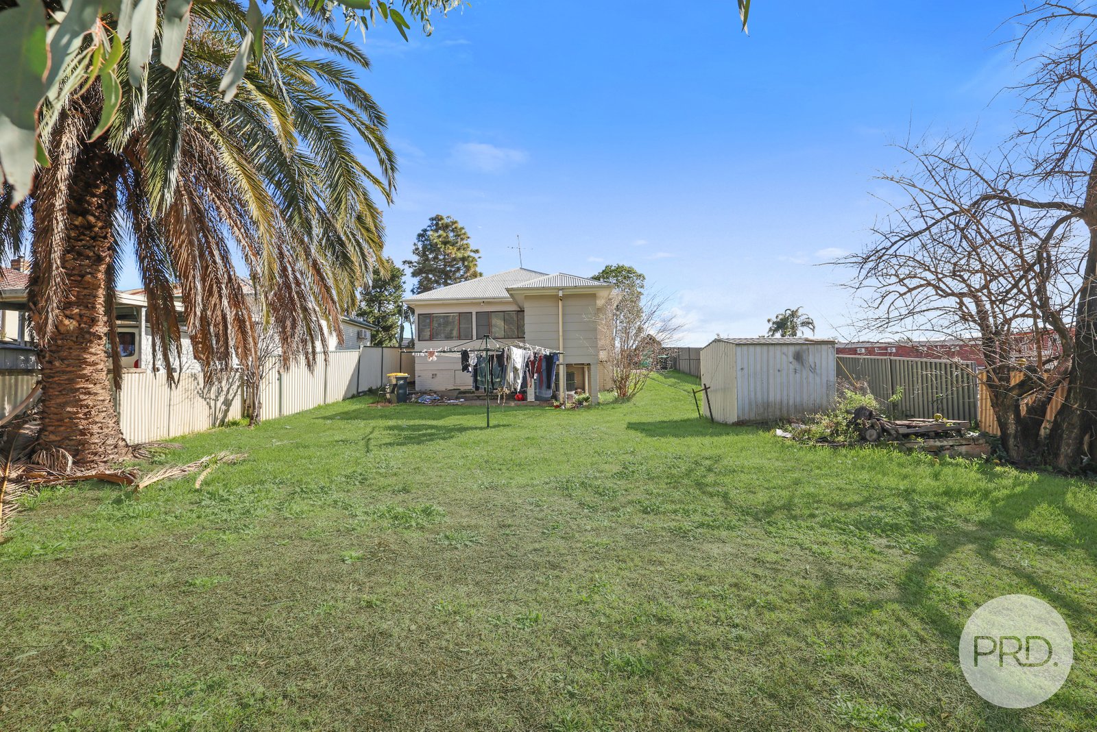 1 Hilton Street TAMWORTH 16