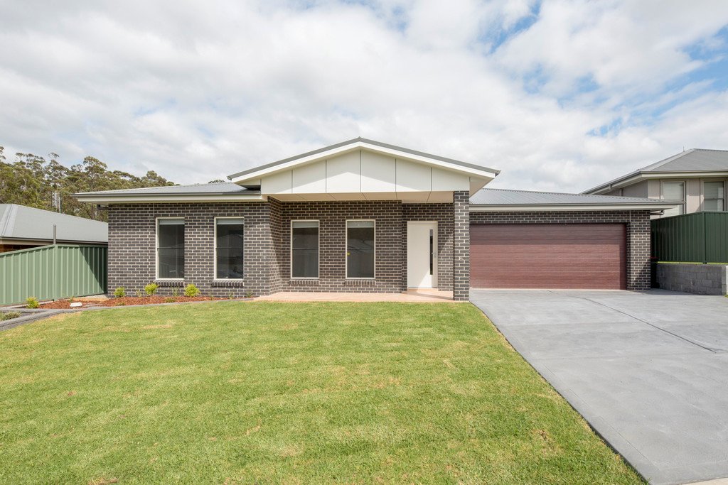 1 Hinchinbrook Close ASHTONFIELD 1