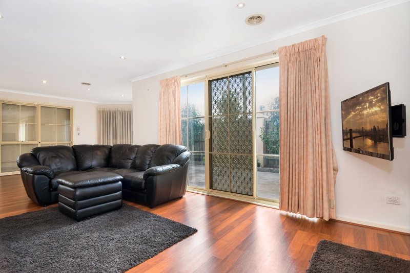 Gallery: 1 Howard Road