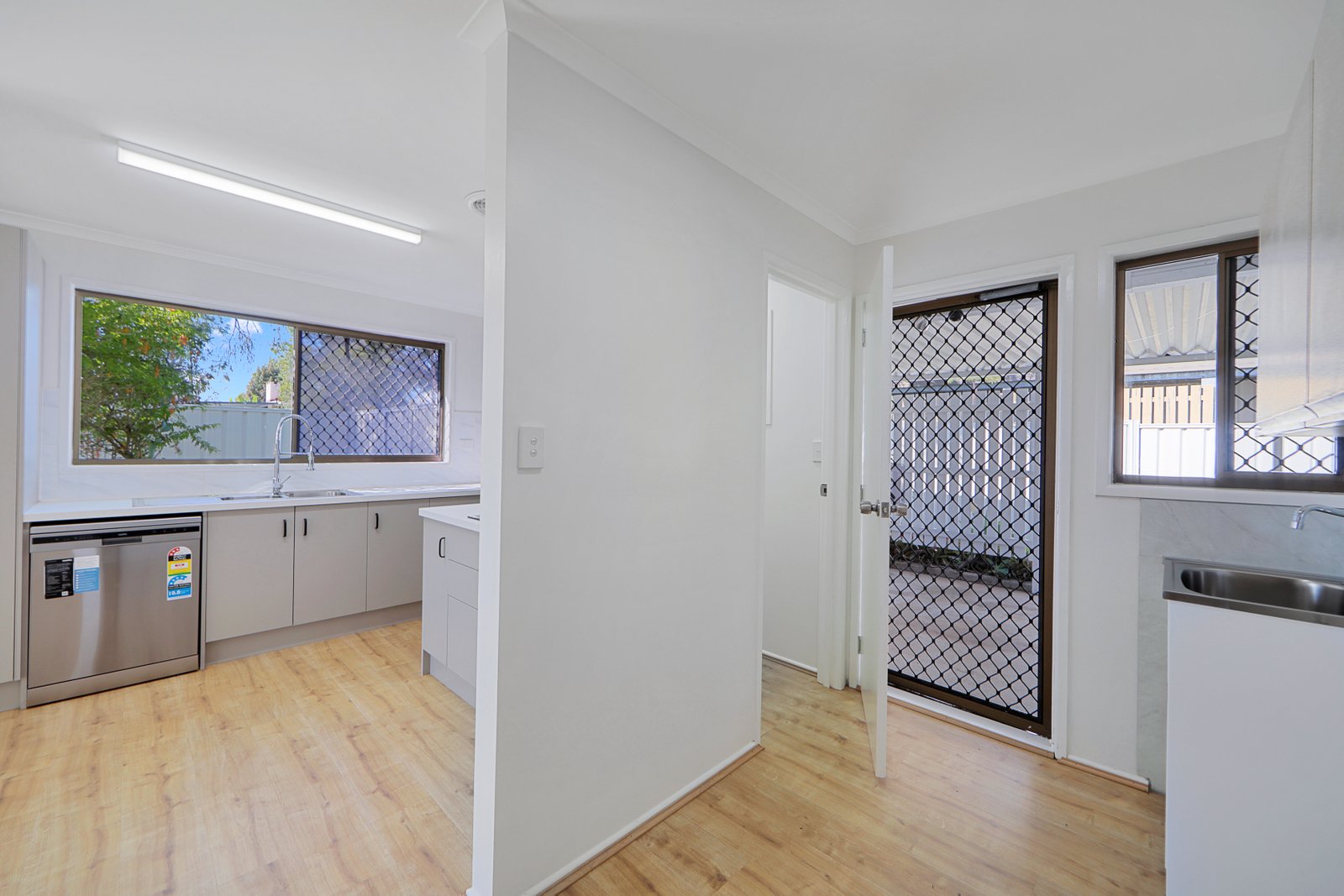 1 Howard Street URANGAN 9