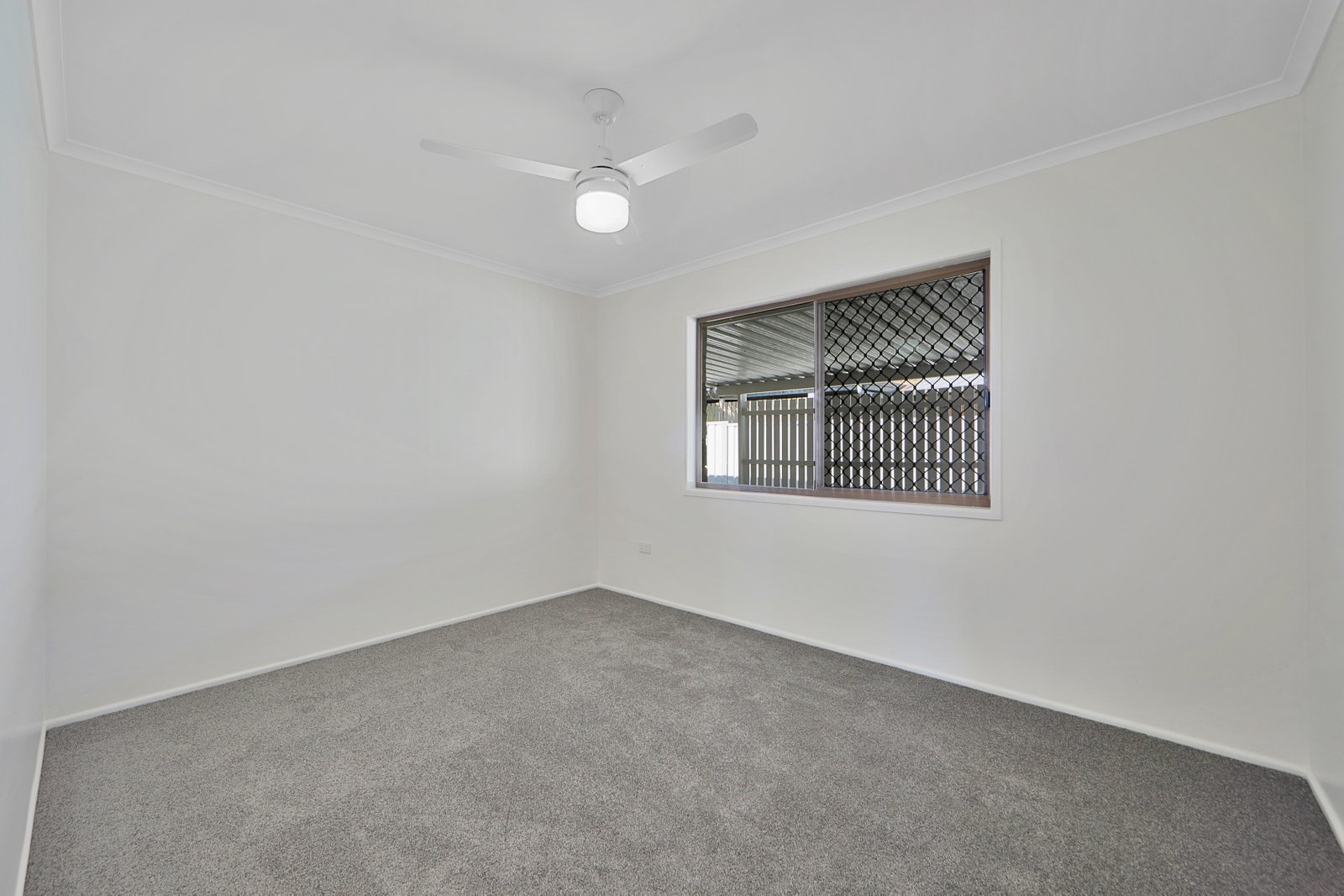 1 Howard Street URANGAN 17