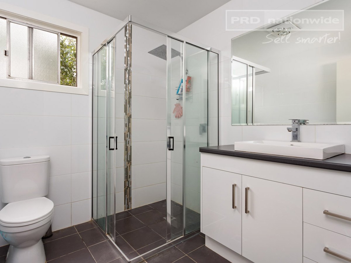 1 Hurst Street NORTH WAGGA WAGGA 9