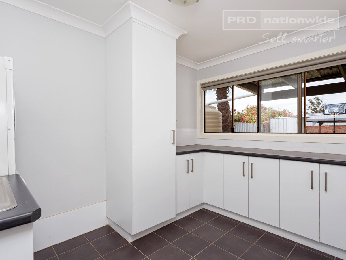 1 Hurst Street NORTH WAGGA WAGGA 10