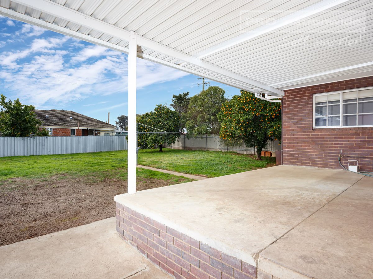 1 Huthwaite Street MOUNT AUSTIN 9