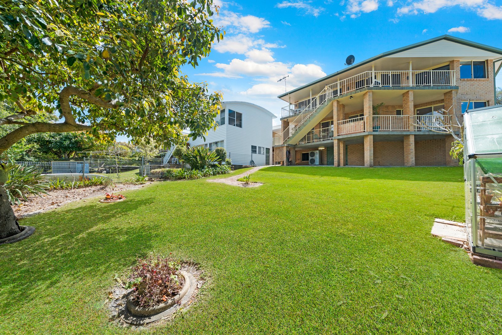 1 Idant Street CAMDEN HEAD 24