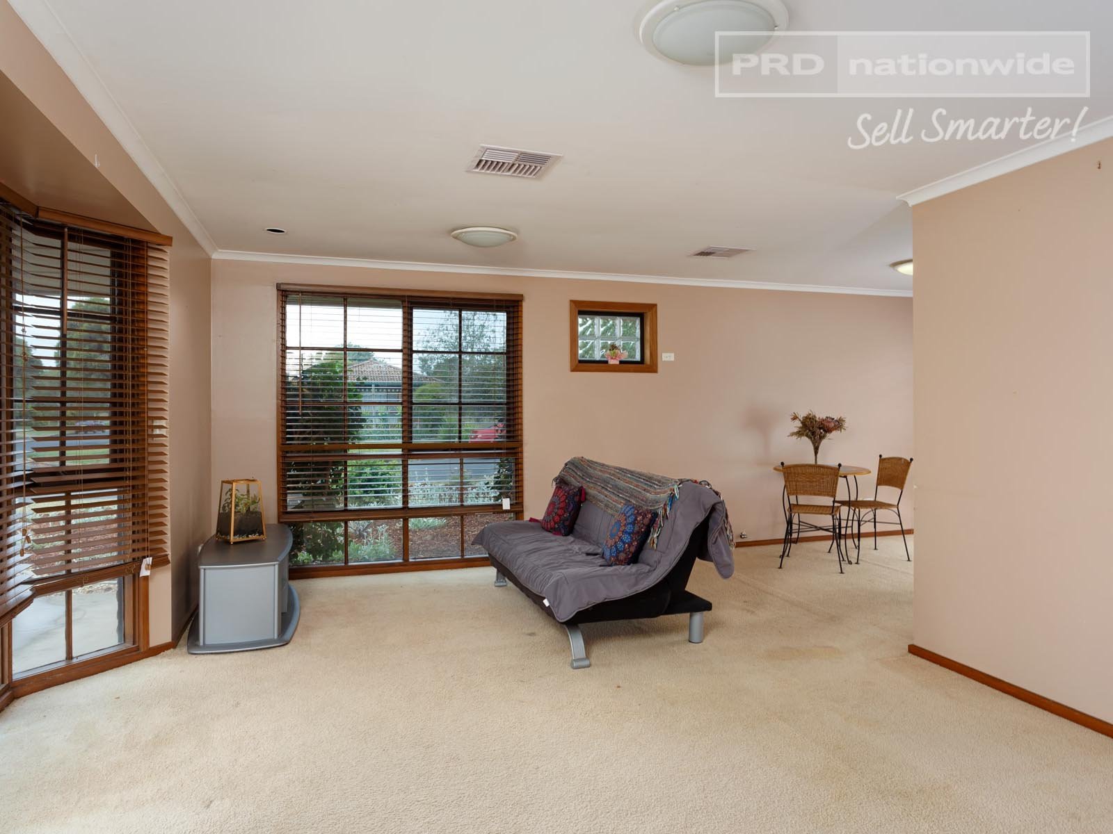 1 Ilex Street LAKE ALBERT 3