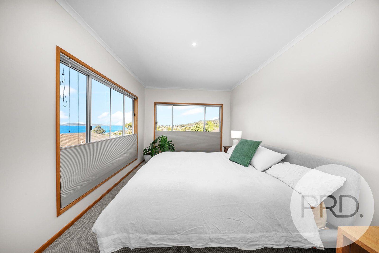 1 Illira Way BLACKMANS BAY 9