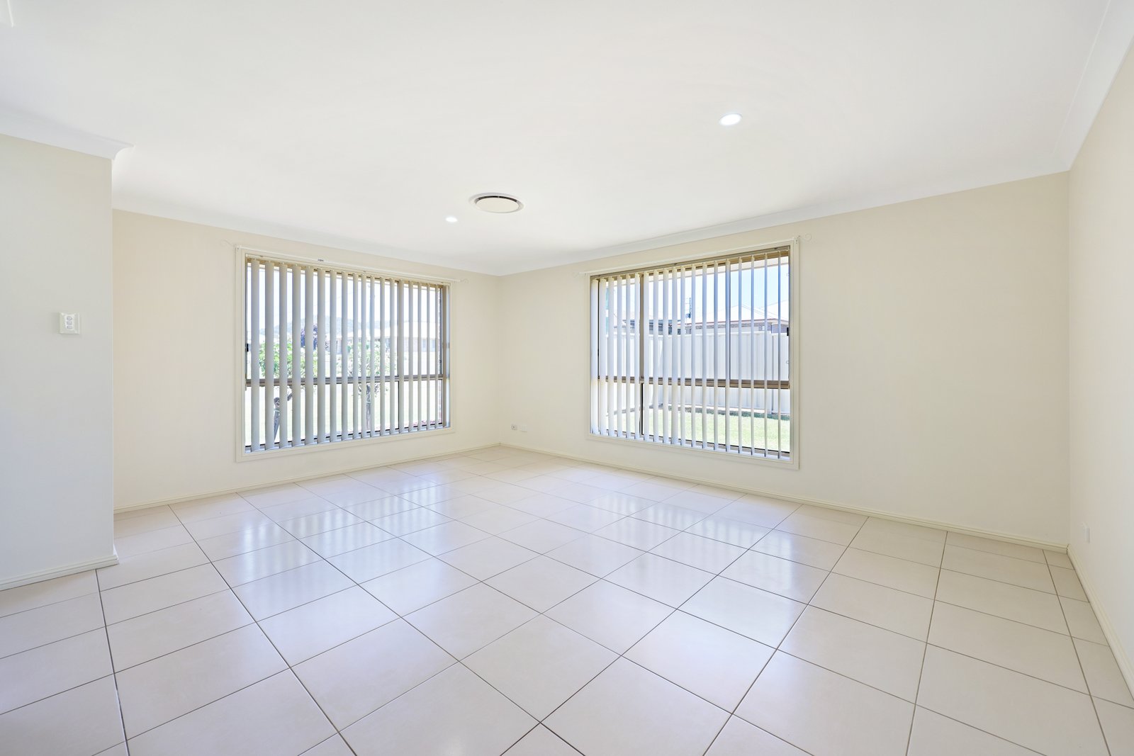 1 Iris Close KOOTINGAL 6