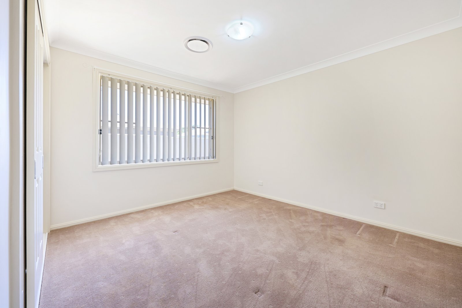 1 Iris Close KOOTINGAL 7