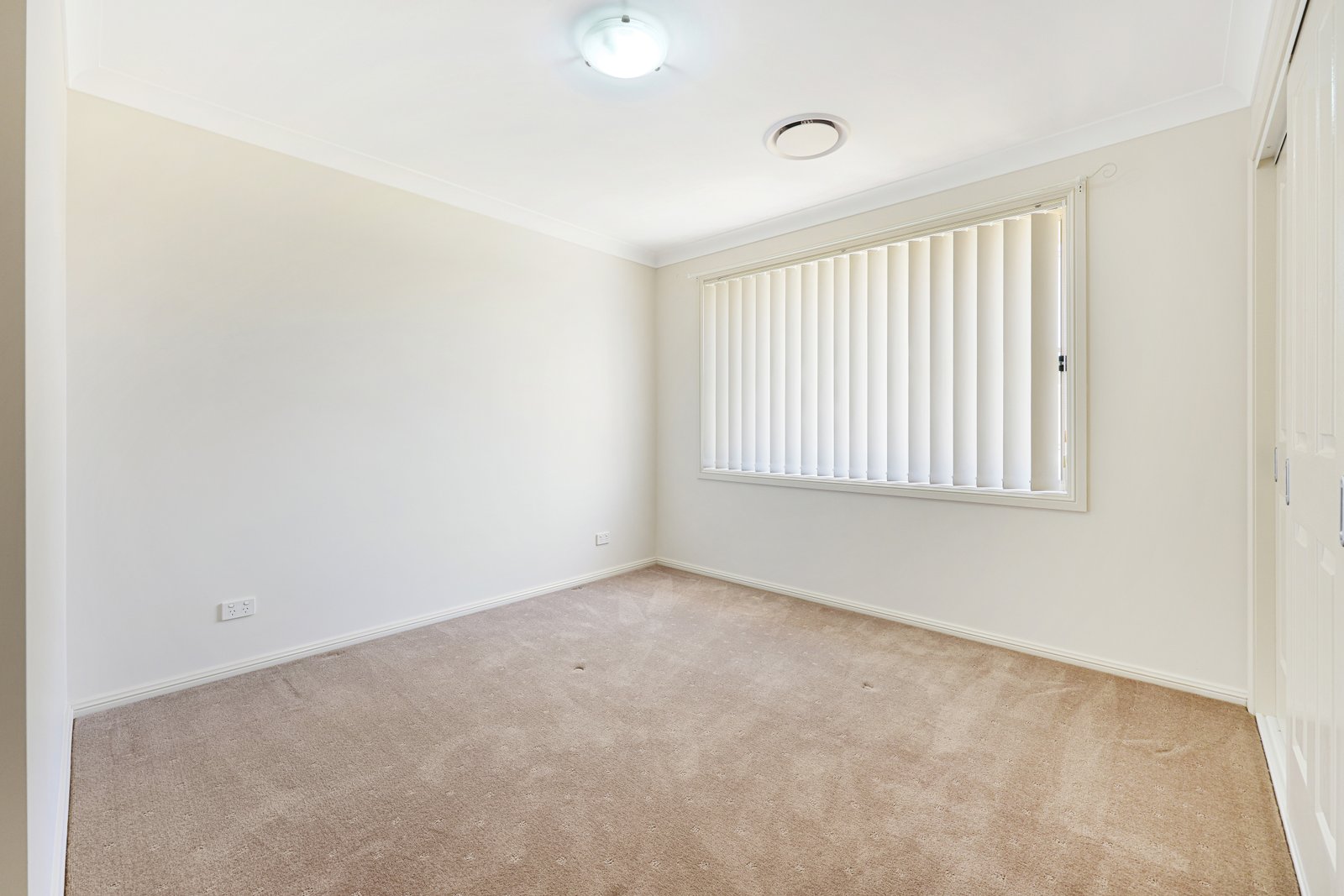 1 Iris Close KOOTINGAL 8