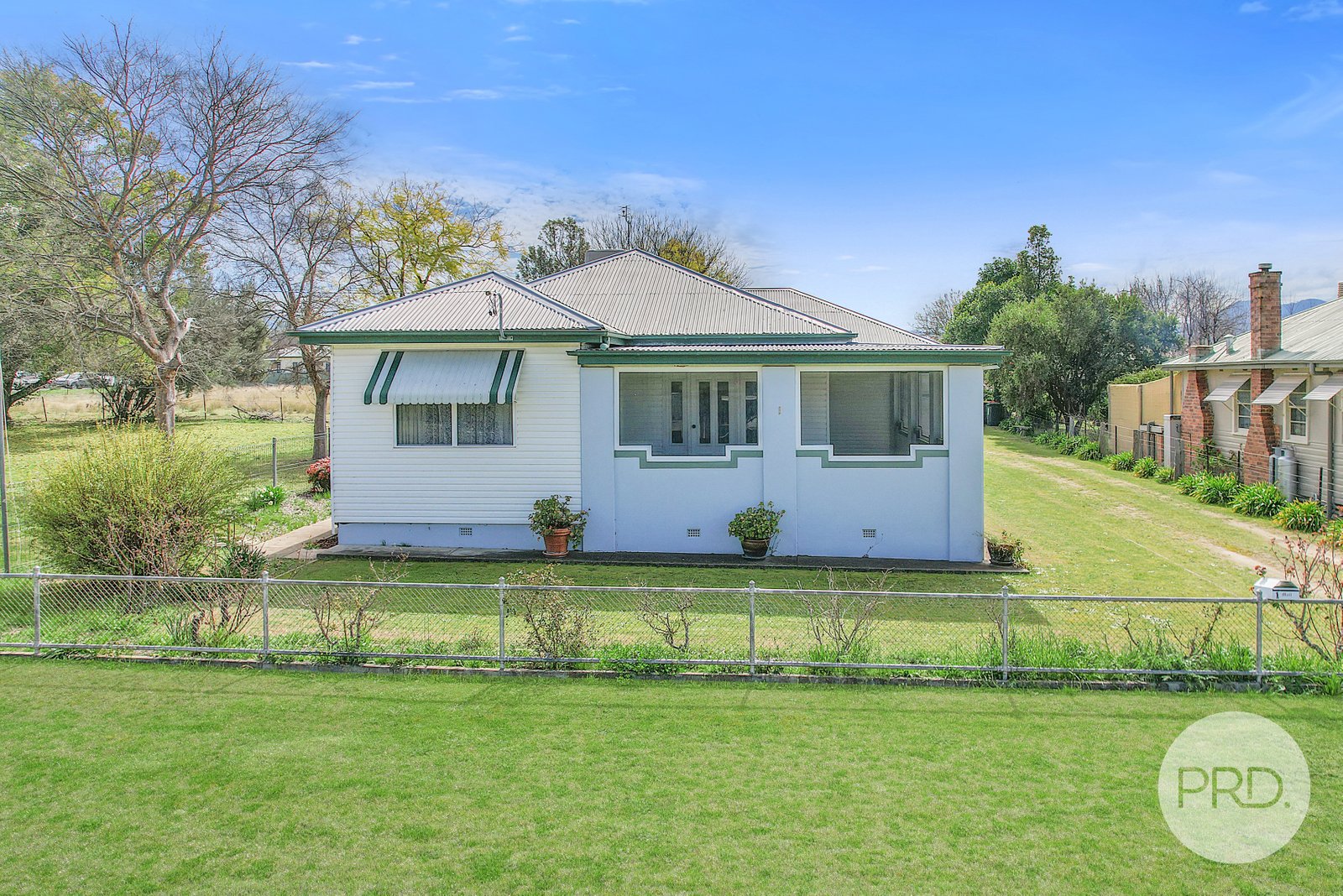 1 Irvine Street KOOTINGAL 1