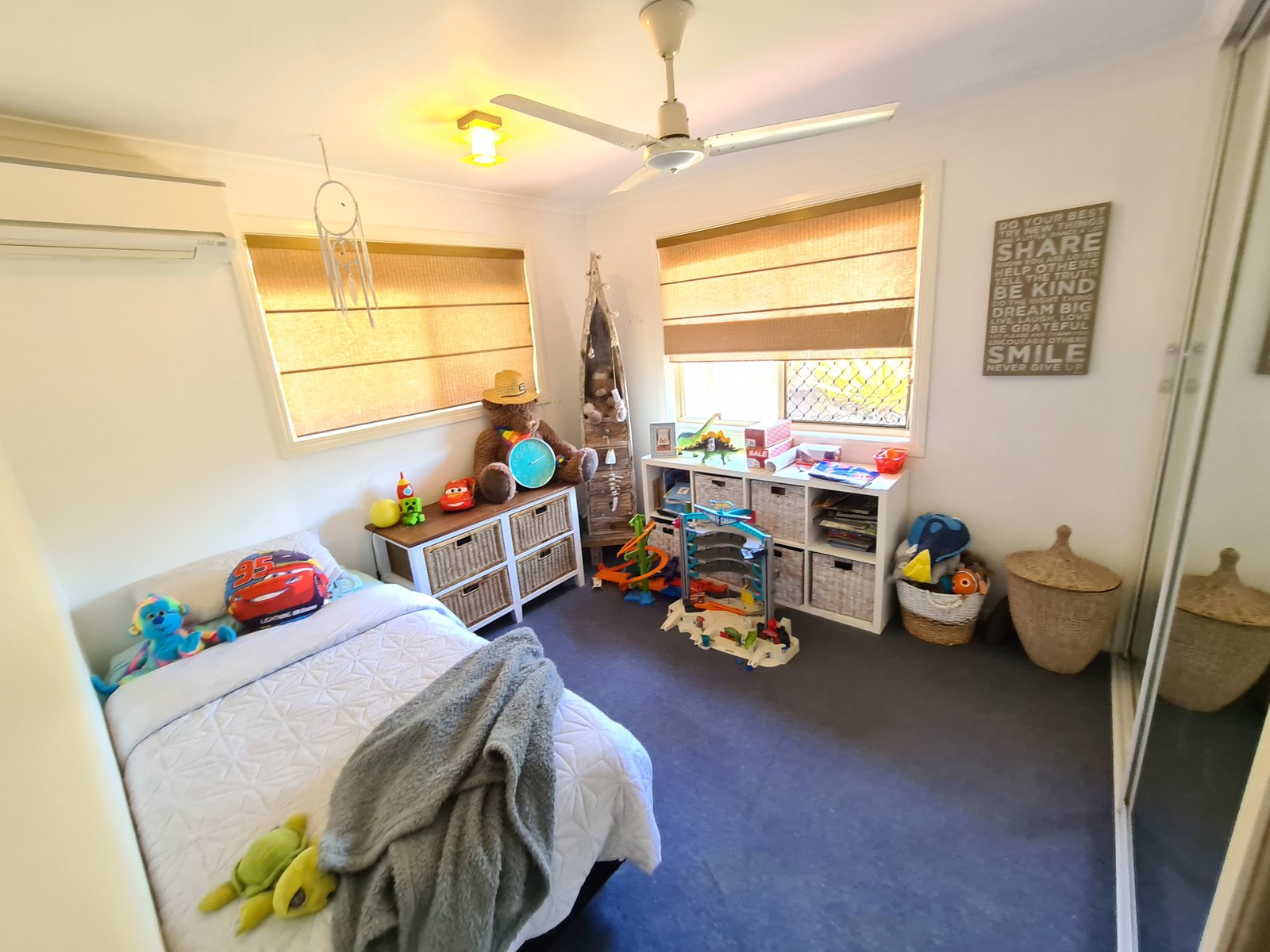 1 JARRAH Drive BOYNE ISLAND 12