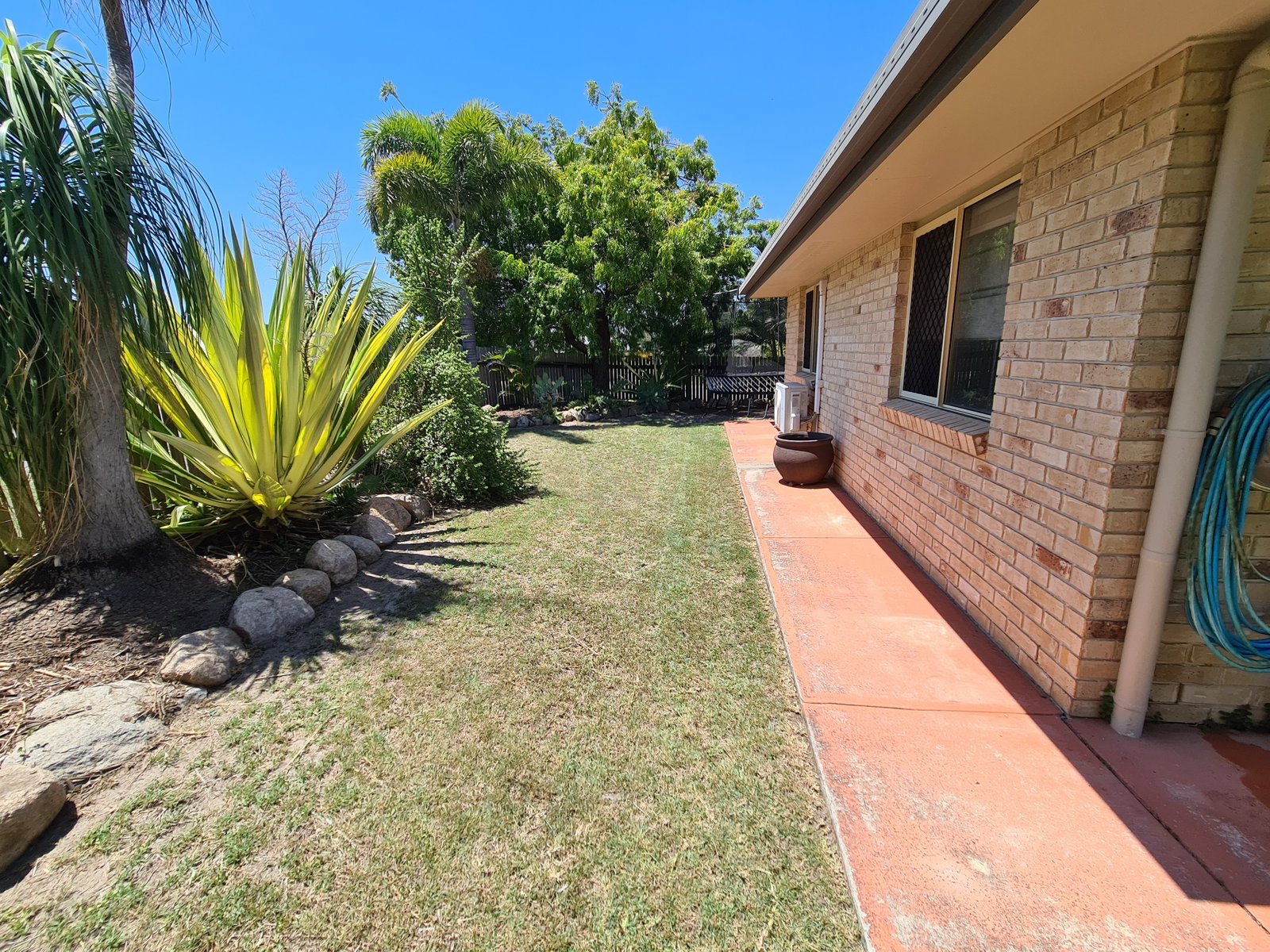 1 JARRAH Drive BOYNE ISLAND 15