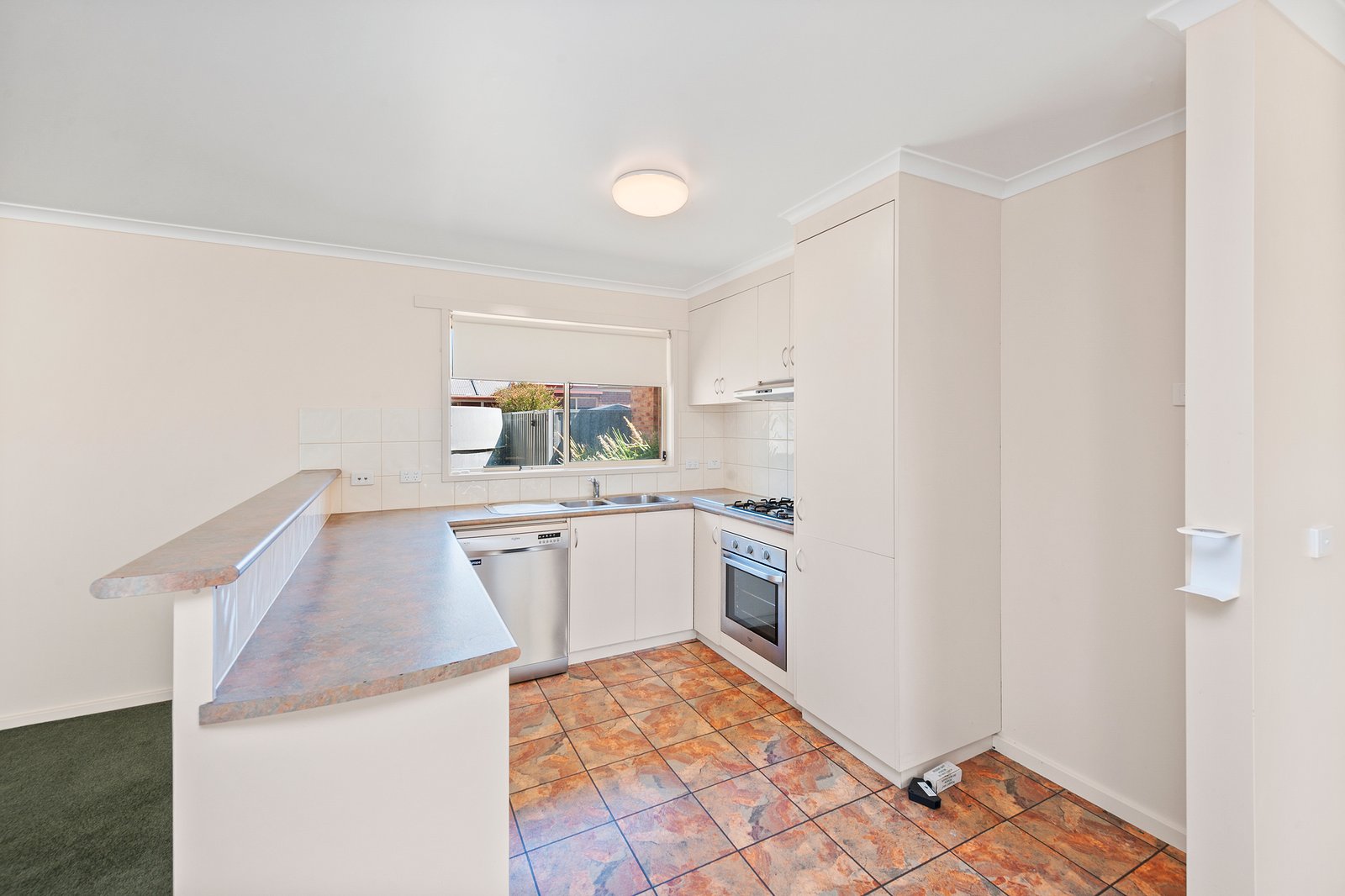 Gallery: 1 Jemacra Place