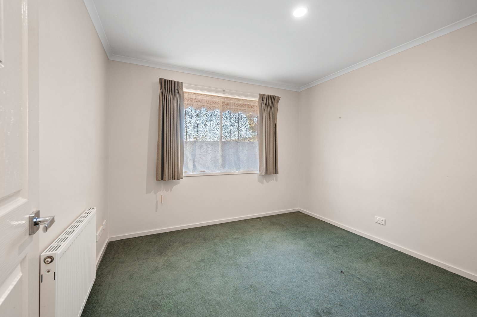 Gallery: 1 Jemacra Place