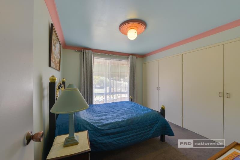 1 Jemmy Place TAMWORTH 5