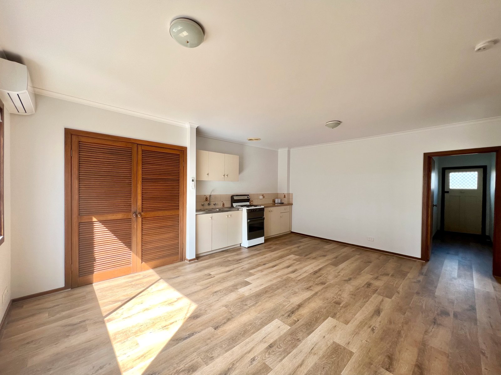 Gallery: 1 John Place