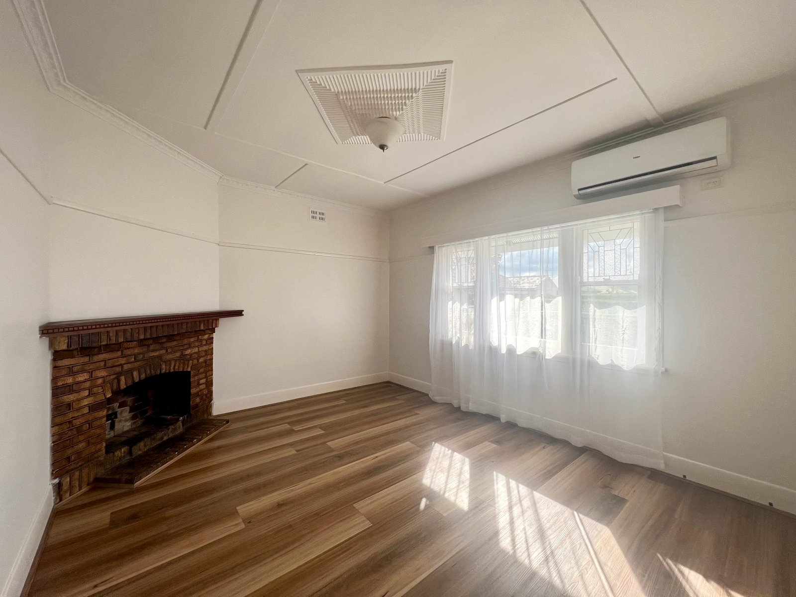 Gallery: 1 John Street