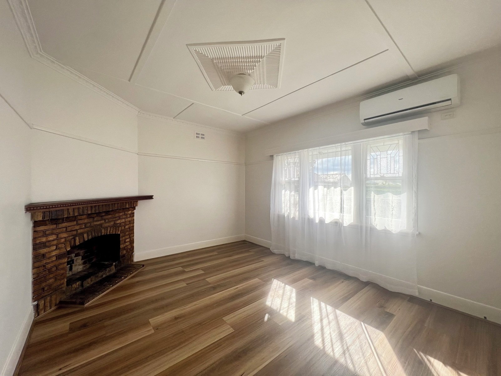 Gallery: 1 John Street