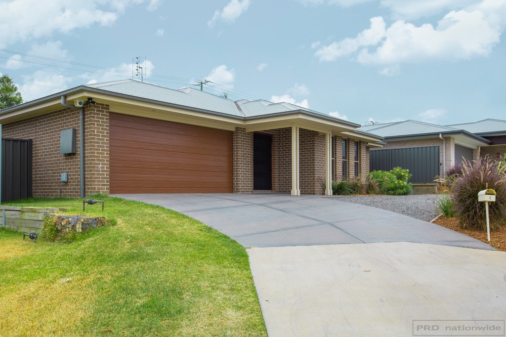 1 Juniper Street GILLIESTON HEIGHTS 9