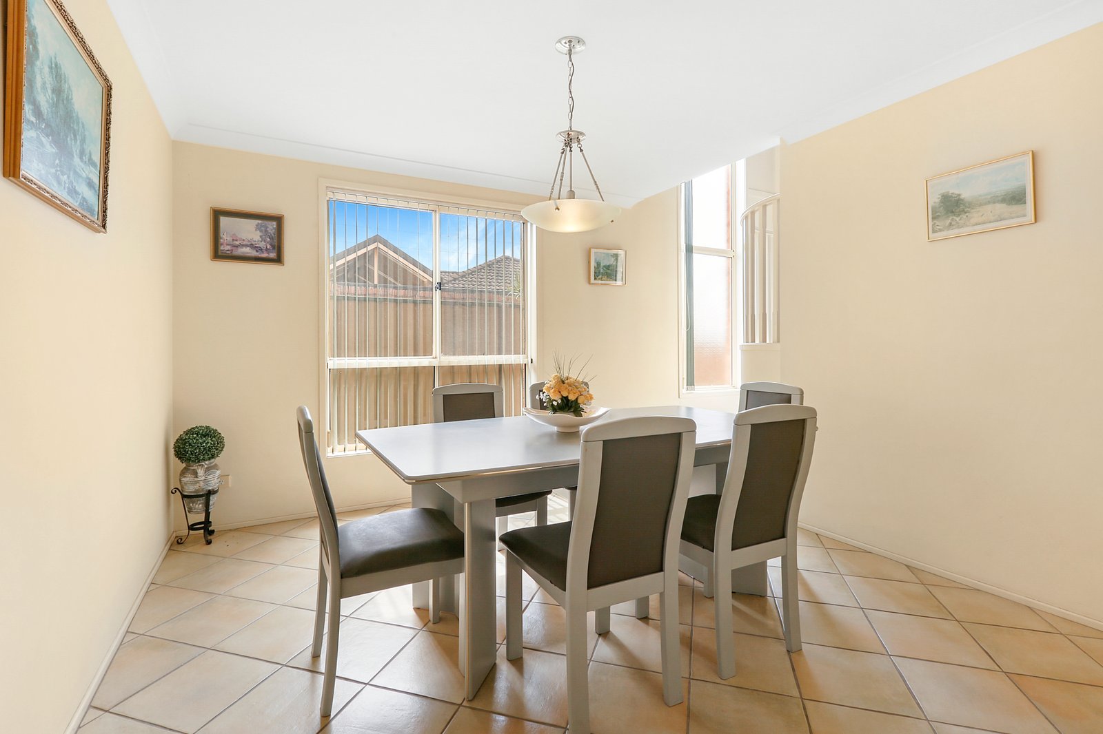1 Jurunga Court HORSLEY 8
