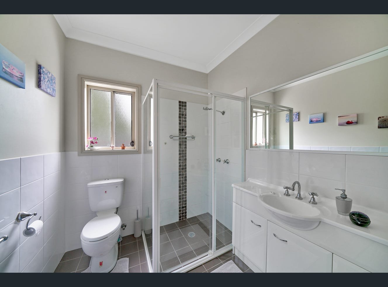 1 Kalbarri Grove KANAHOOKA 10