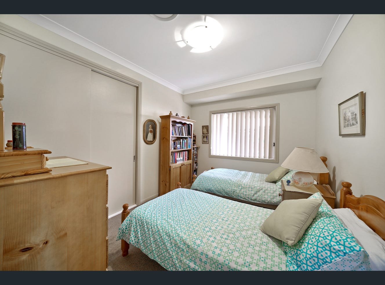 1 Kalbarri Grove KANAHOOKA 11