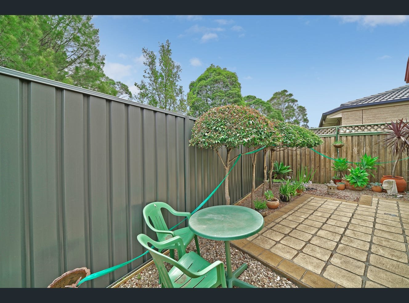 1 Kalbarri Grove KANAHOOKA 13