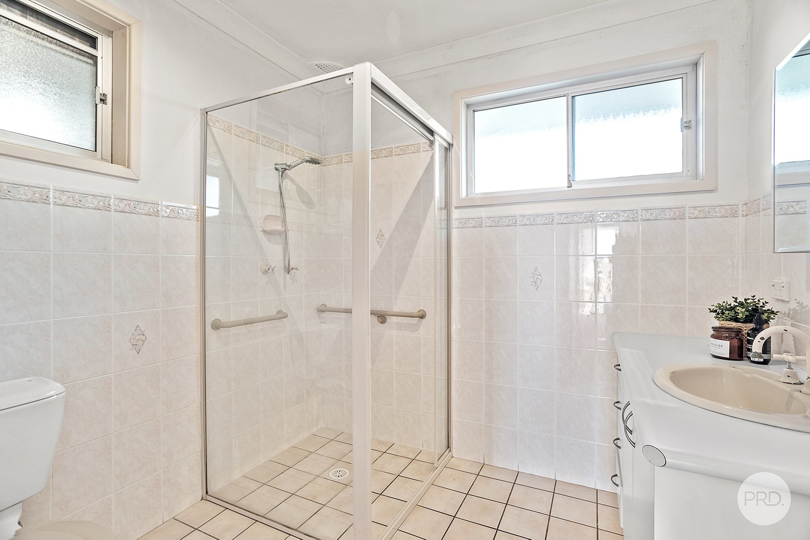 1 Kanangra Avenue CORLETTE 14