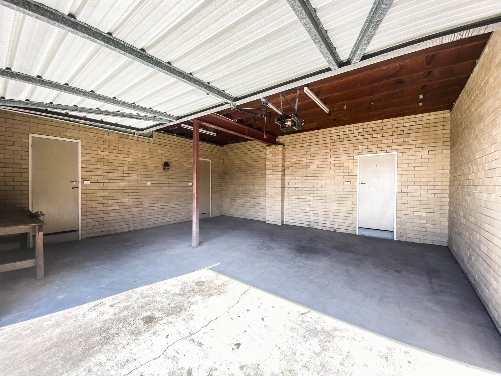 1 Kanangra Avenue CORLETTE 18