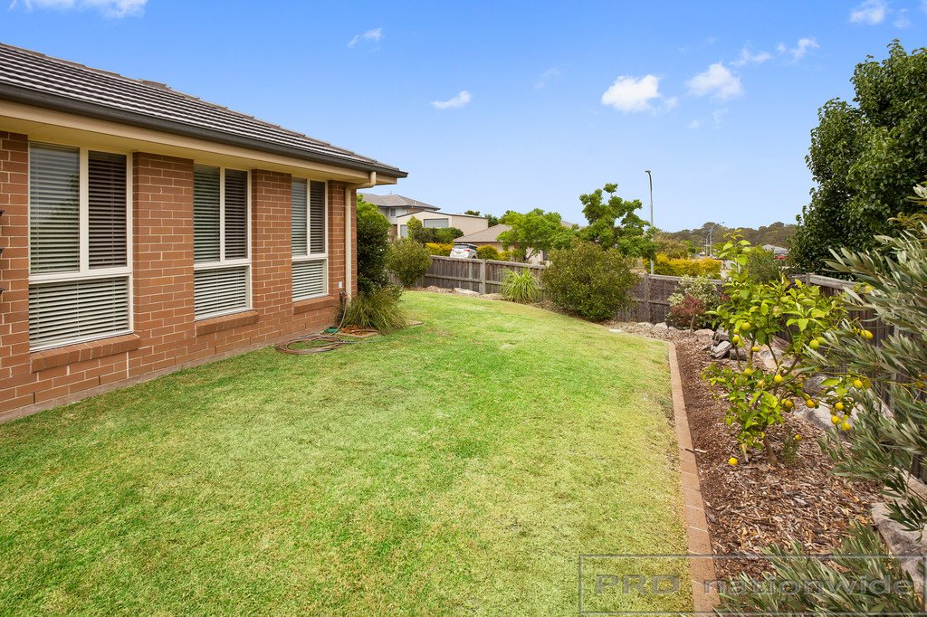 1 Kawana Way ABERGLASSLYN 6