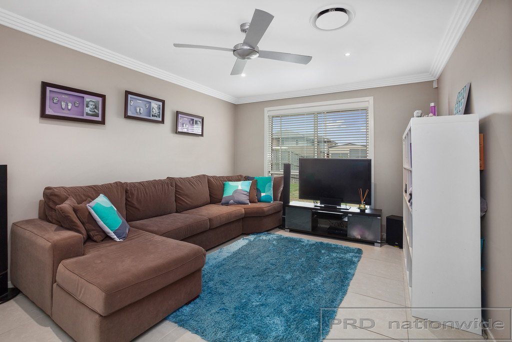 1 Kawana Way ABERGLASSLYN 8