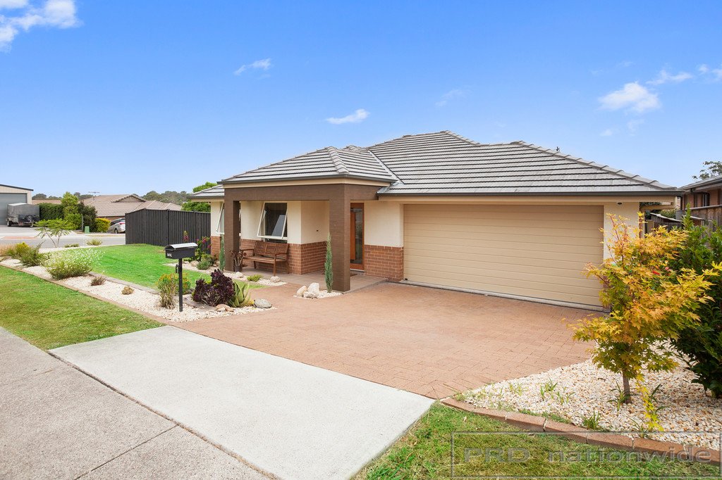 1 Kawana Way ABERGLASSLYN 23