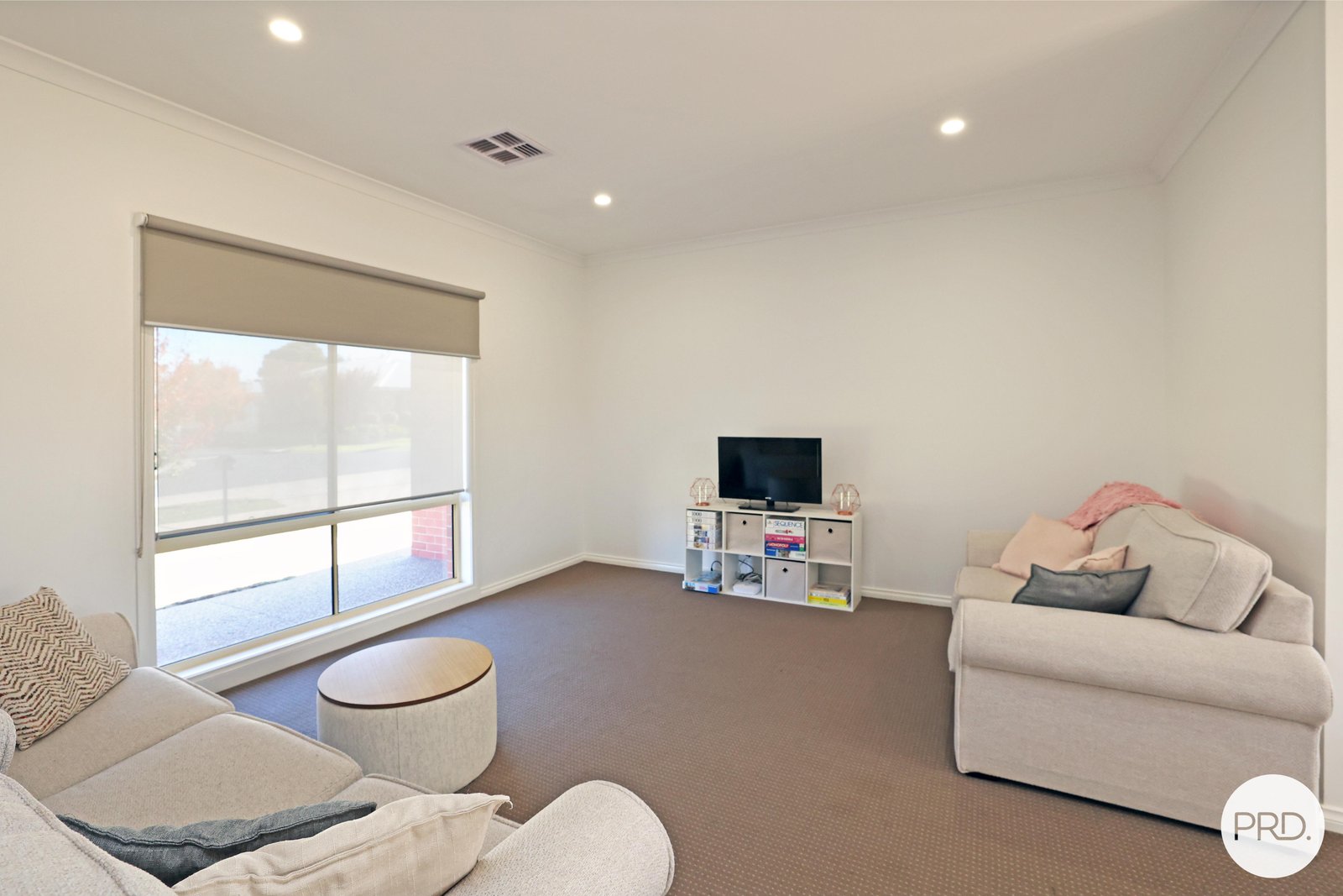 1 Kensington Court IRYMPLE 5