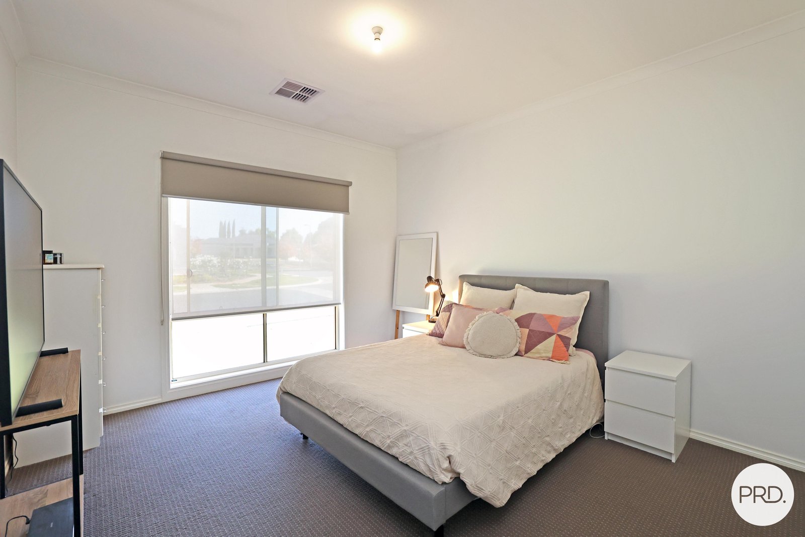 1 Kensington Court IRYMPLE 13