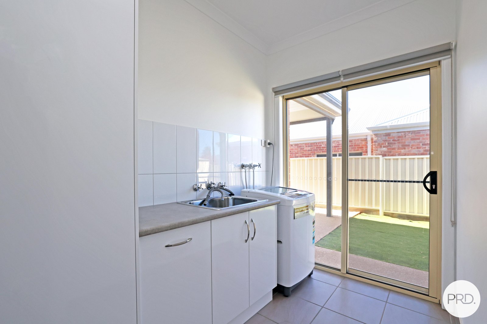 1 Kensington Court IRYMPLE 19