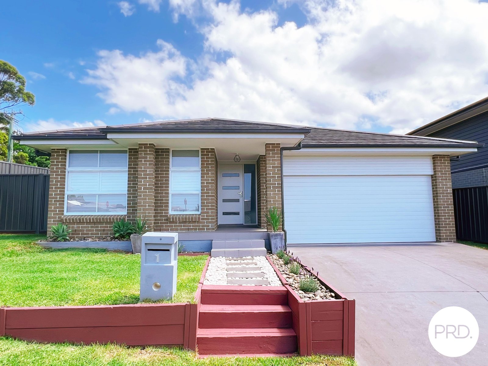 1 Kestrel Avenue HORSLEY 1
