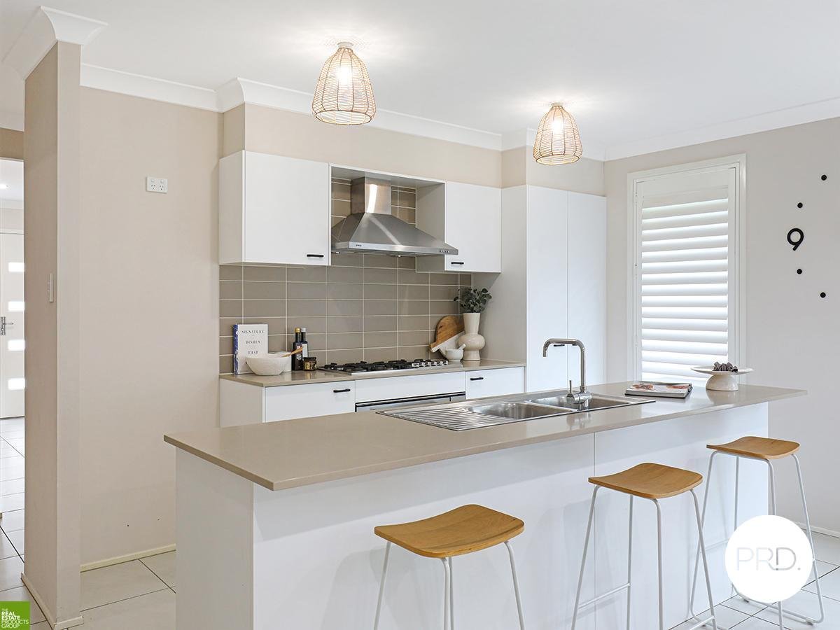 1 Kestrel Avenue HORSLEY 3
