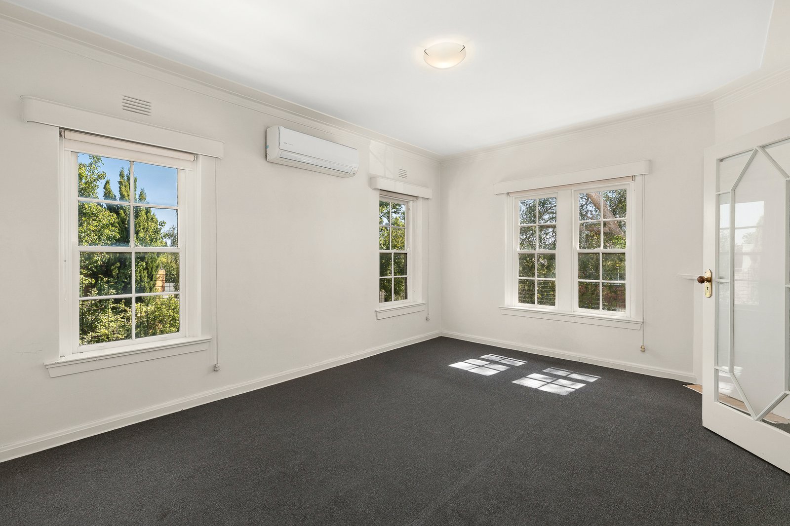 Real Estate and Property in 1 Kilsyth Avenue, Toorak, VIC
