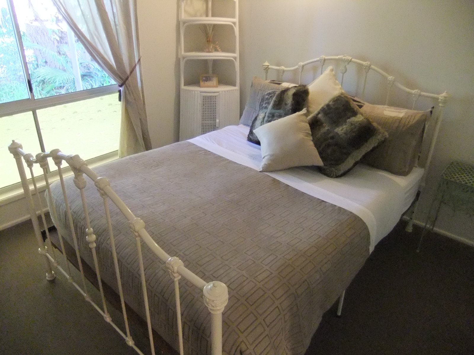 1 Kindilan Court BOYNE ISLAND 7