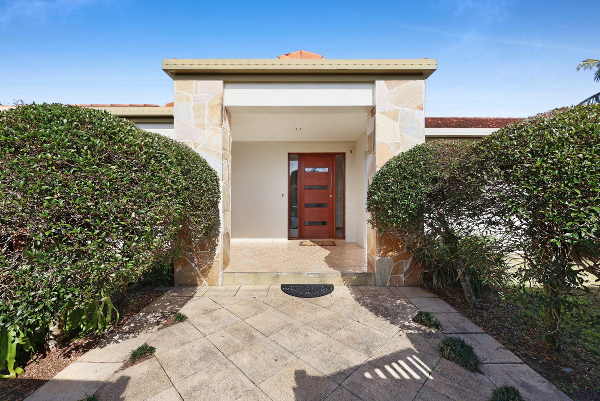 1 Kingfish Court Palm Beach 26