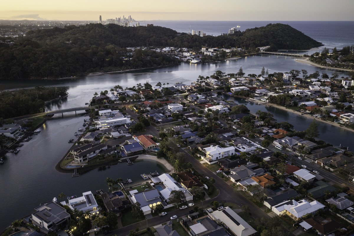 1 Kingfish Court Palm Beach 33