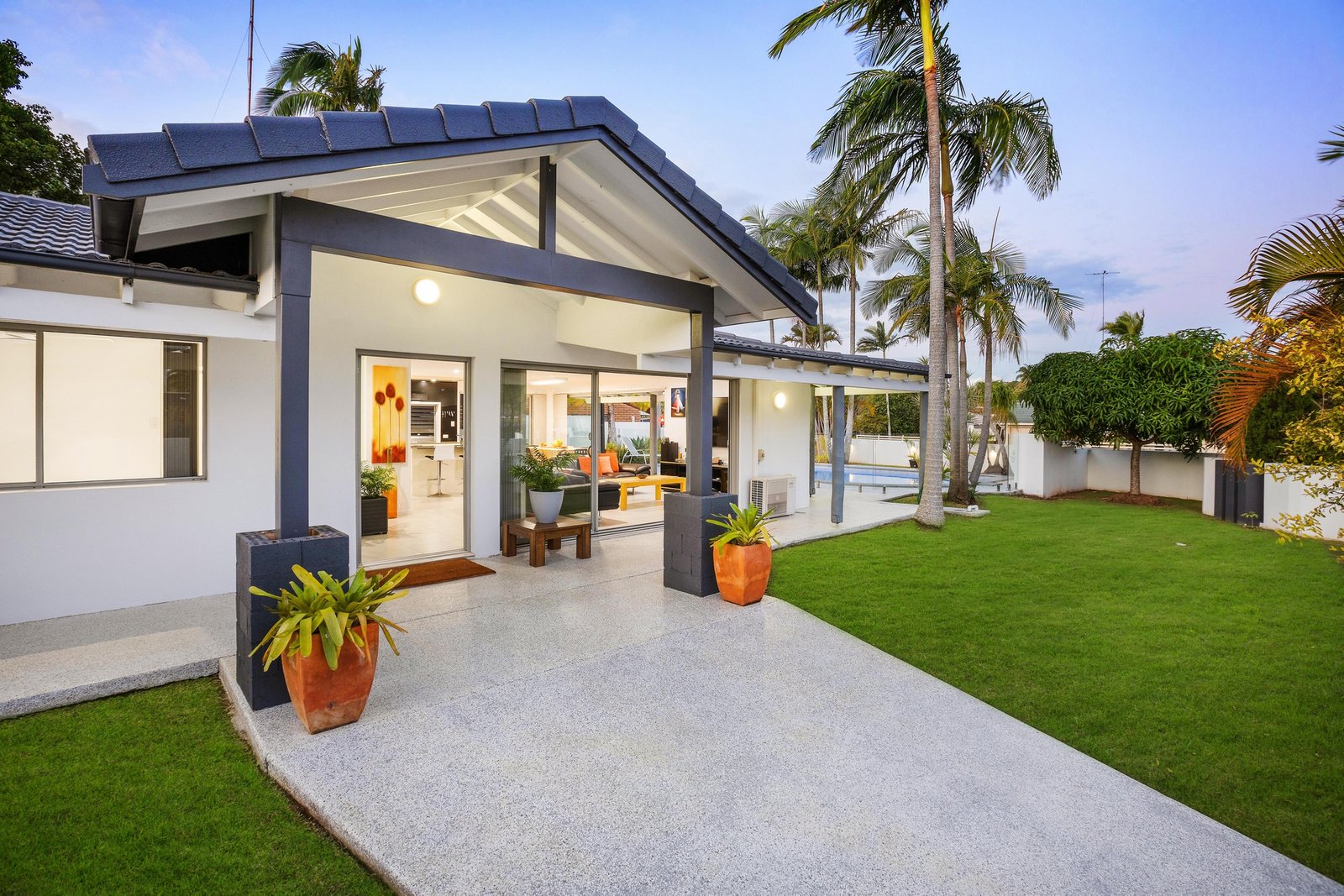 1 Koolewong Parade ASHMORE 2