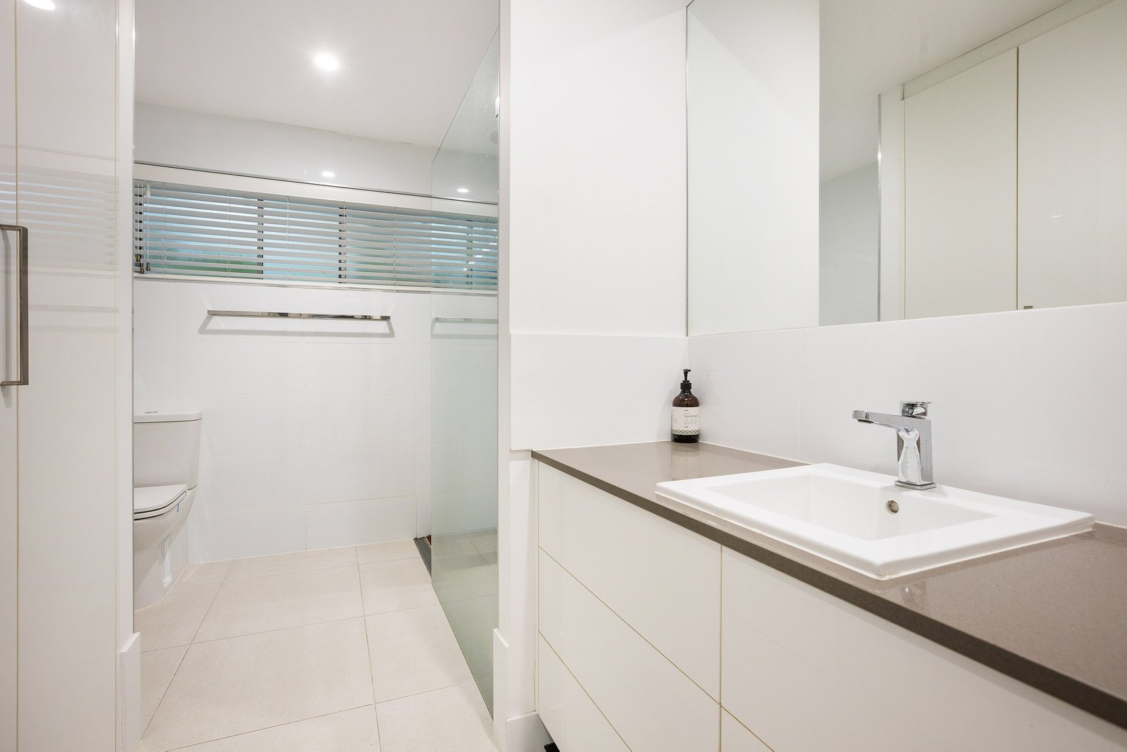 1 Koolewong Parade ASHMORE 11