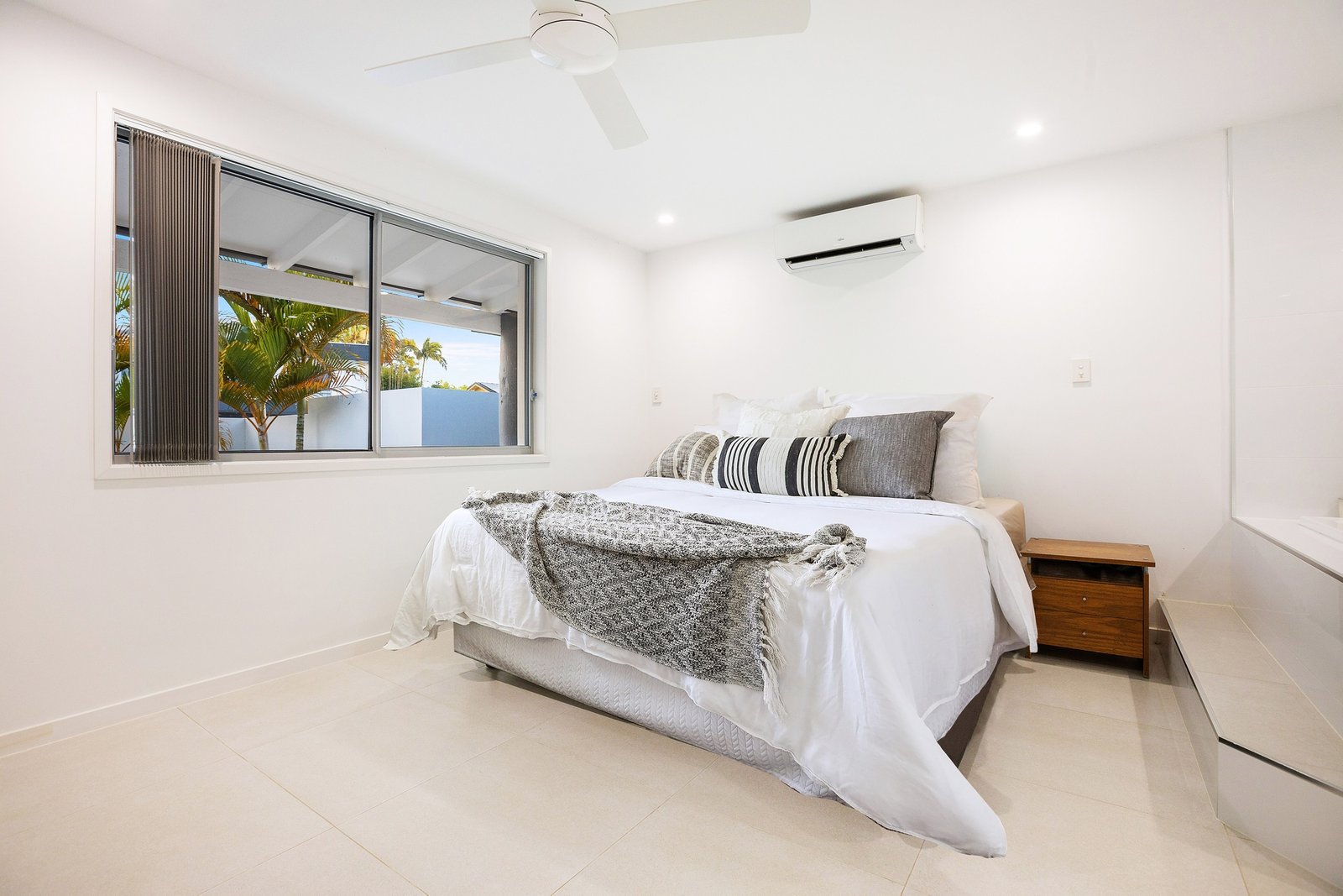 1 Koolewong Parade ASHMORE 12